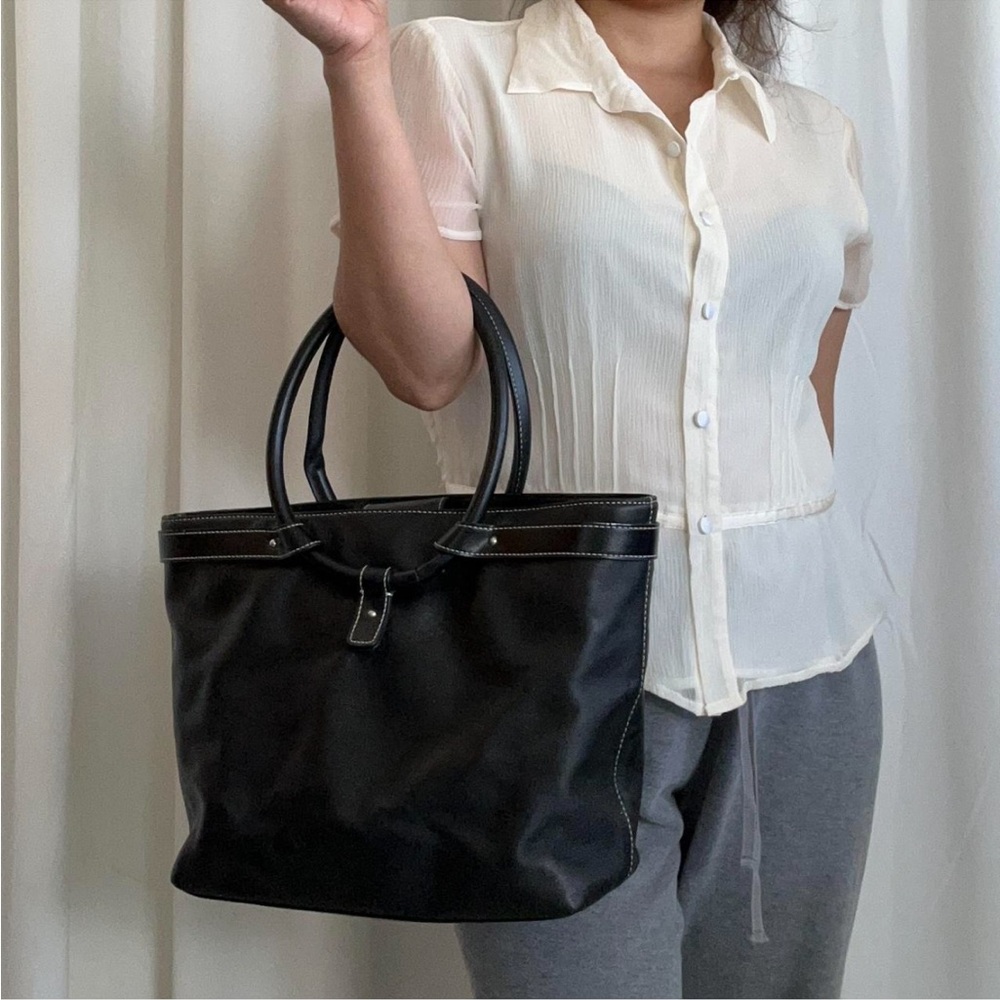 Vintage LOFT black leather tote bag. - Picture 2 of 8